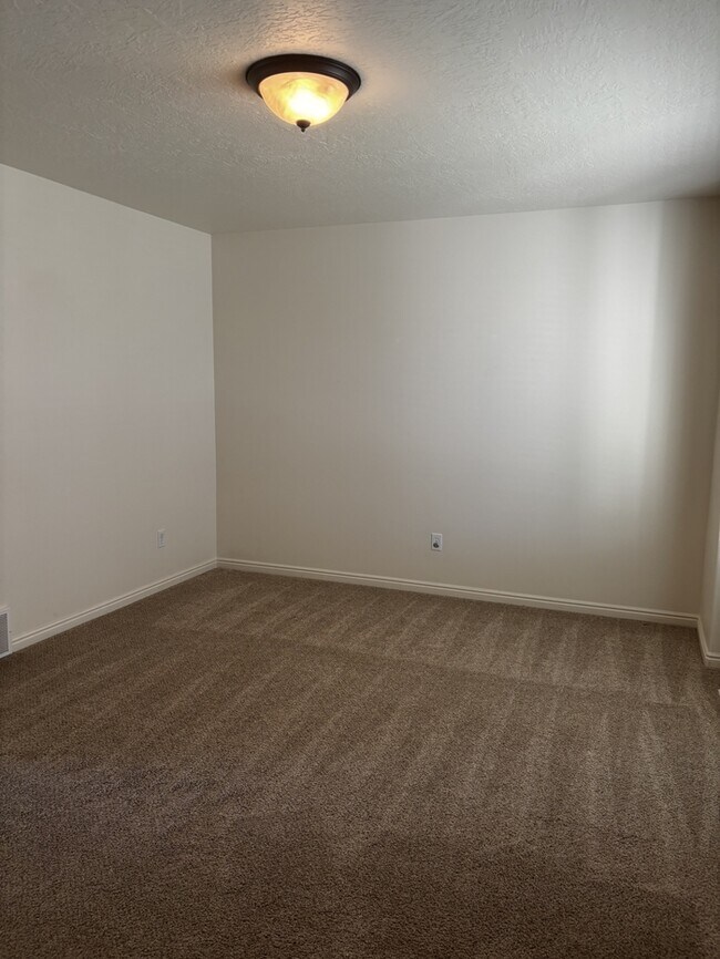 Foto del edificio - Single Family Home- Eagle Mountain City Center