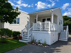 Building Photo - 29 Samoset Ave
