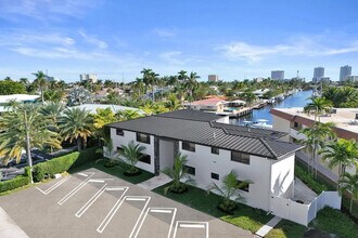 Building Photo - 840 SE 22nd Ave