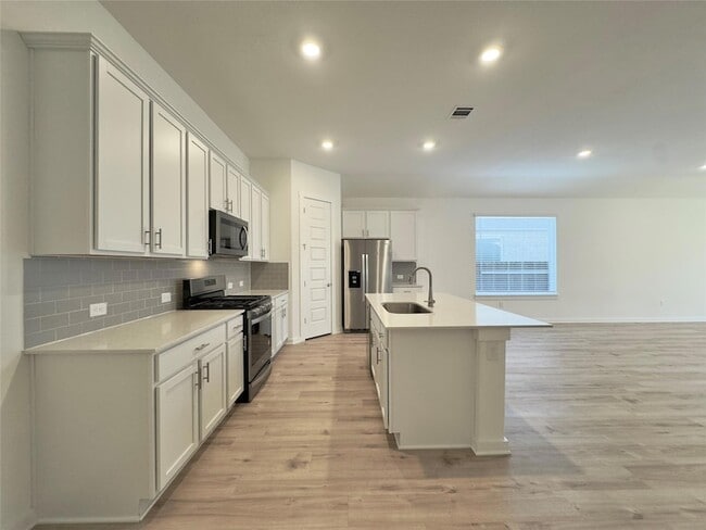 Building Photo - 2109 Gabriels Horn Rd