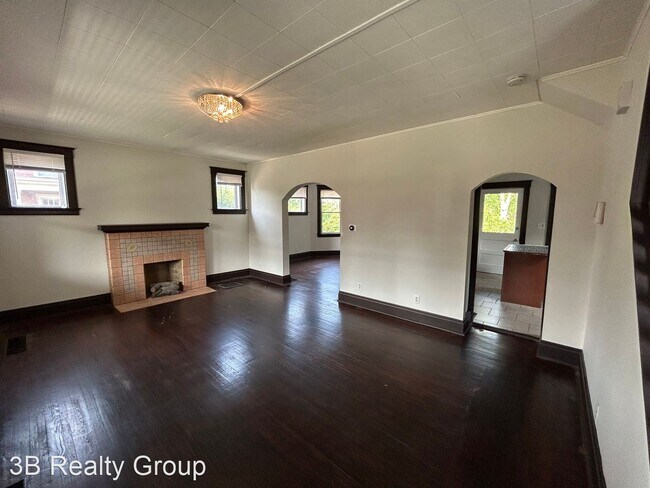 Foto del edificio - 3 br, 2 bath House - 3211 Glenmore Ave.