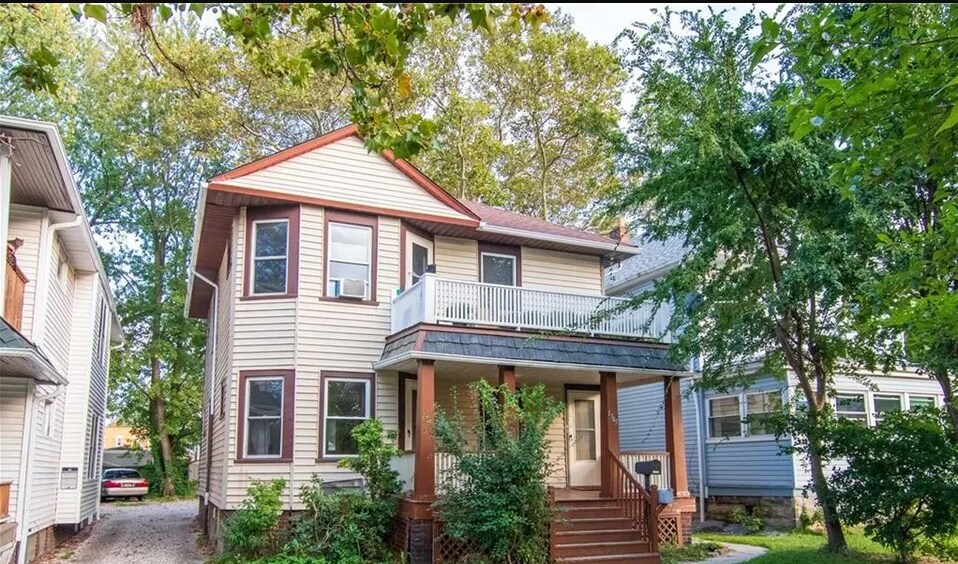 Primary Photo - 1345 W 114th St