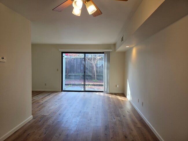 Building Photo - 121 Elbridge Ave