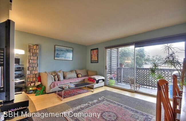 Building Photo - 2 br, 1 bath - 1 Western Shore Ln
