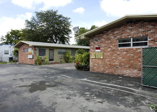 Foto del edificio - 14033 NE 6th Ave