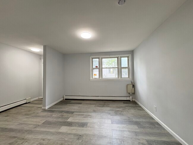 42 Rutgers Ave 1L - 41 Rutgers Ave
