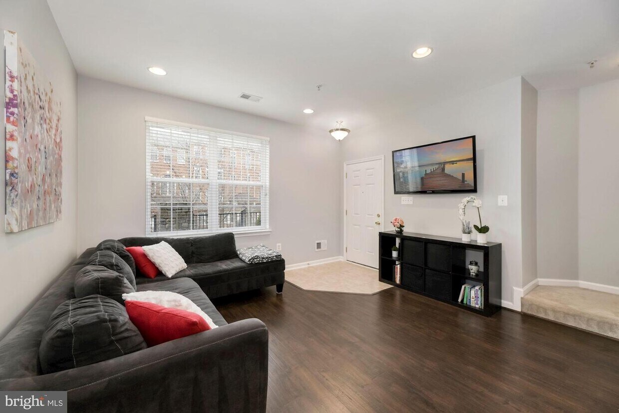 4491A Beacon Grove Cir Unit 4491A, Fairfax, VA 22033 Condo for Rent