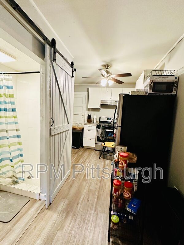 Foto del edificio - 2208 Woodstock Ave