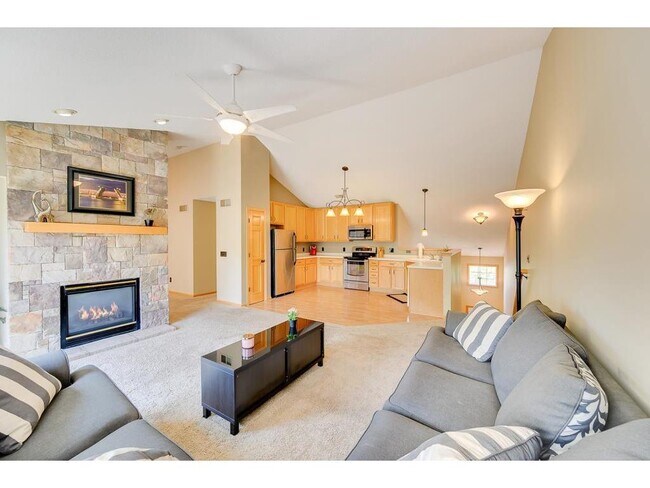 Foto del edificio - 1387 Yorkshire Ln