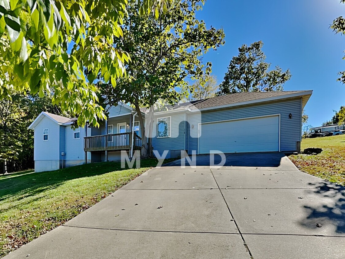 198 Wright Rd House Rental in Reeds Spring, MO