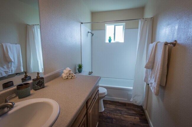 Building Photo - 1250 Kenny DriveYuba CityCA 95991