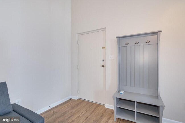 Foto del edificio - 1600 Berry Rose Ct