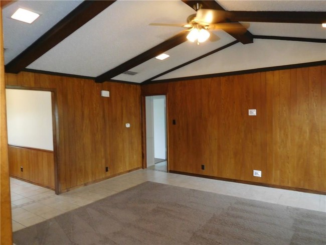 Building Photo - 12872 Candleridge Dr