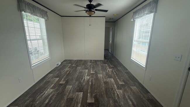 Building Photo - 5 Winesap Ln
