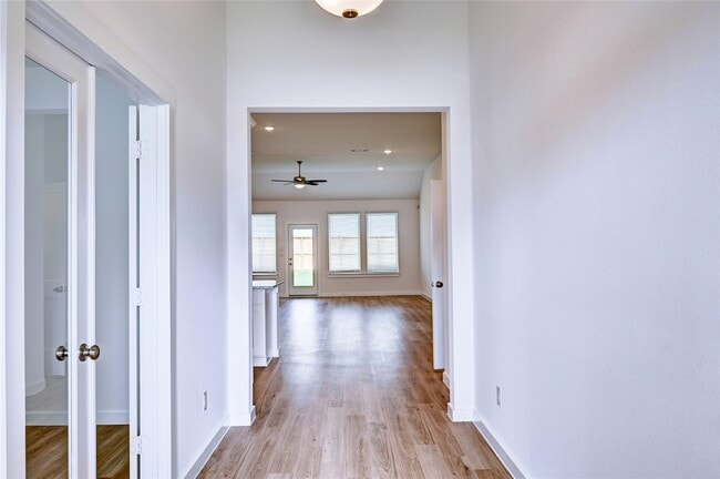 Building Photo - 8403 Oceanmist Cv Dr