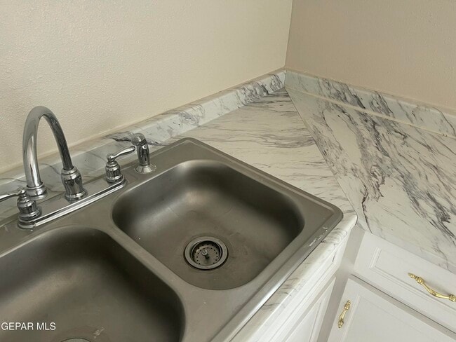 Foto del edificio - 1026 Myrtle Ave