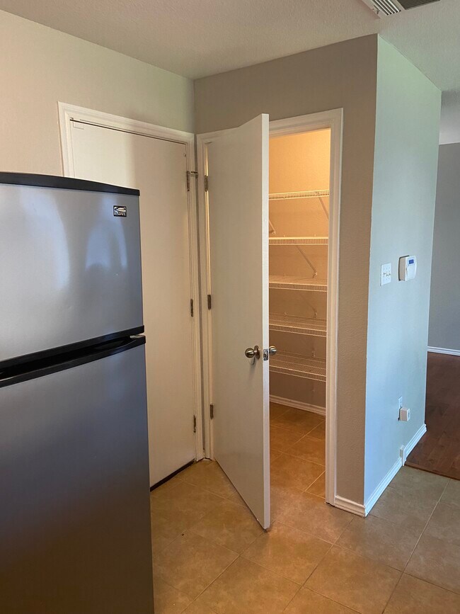 Ubicación de la despensa - 191 Black