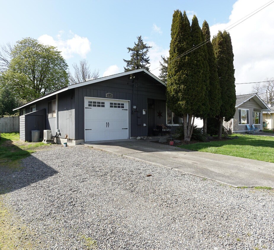 Primary Photo - 4114 S Hosmer St