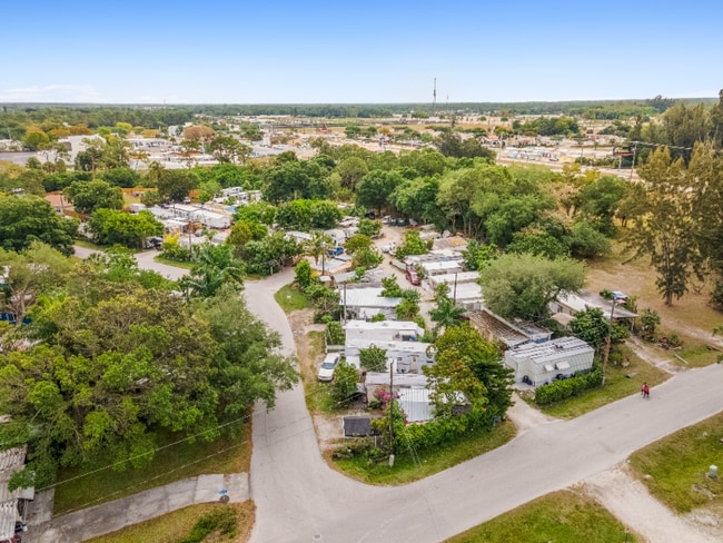Building Photo - 27881 New York St