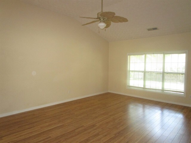 Building Photo - 1632 Mission Park Dr