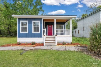 Building Photo - 1112 E Waldburg St
