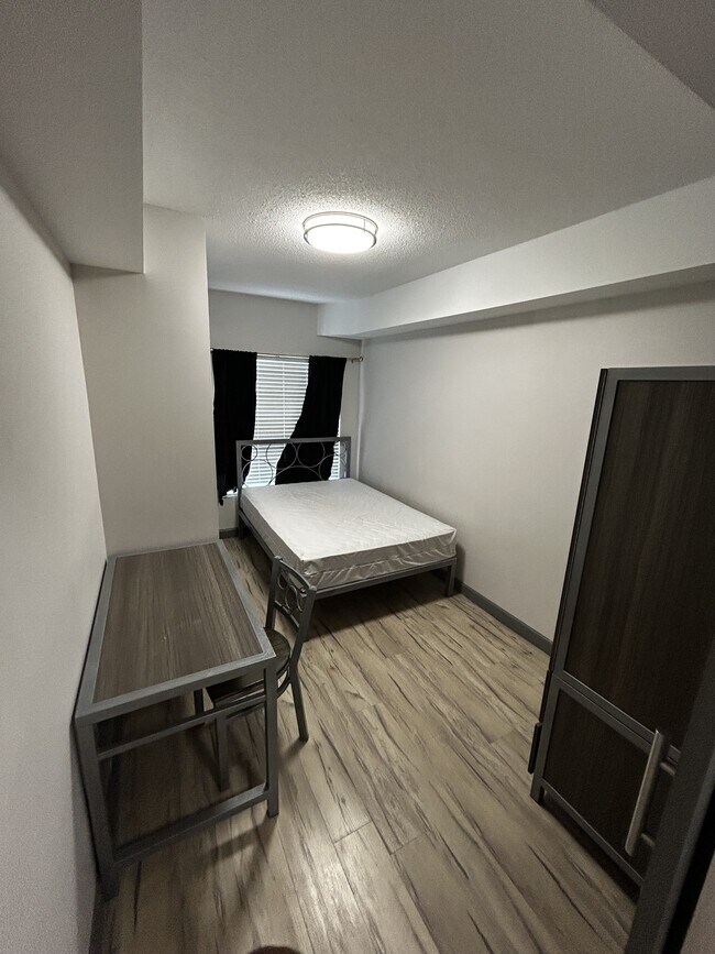 Photo du bâtiment - 258A-258A Sunview St