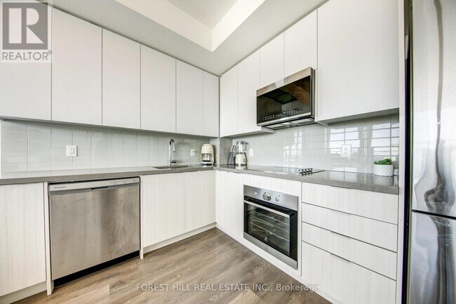 Photo du bâtiment - 297 Oak Walk Dr