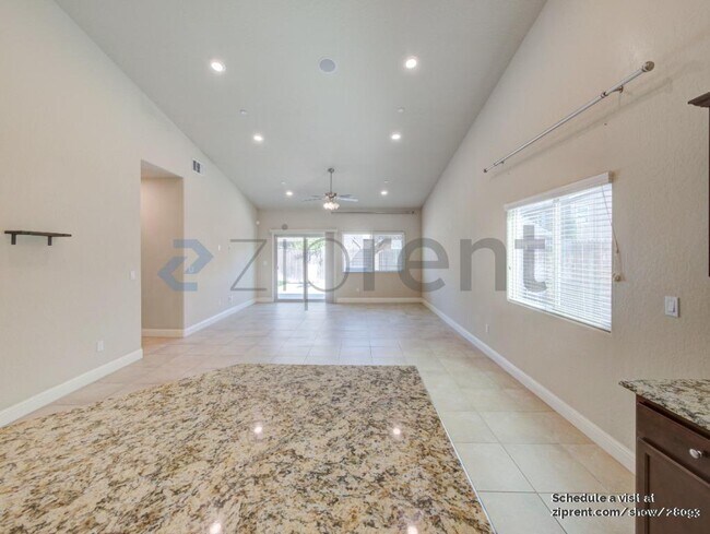 Building Photo - 4780 Barclay Way