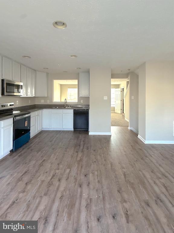 Foto del edificio - 9899 Decatur Rd