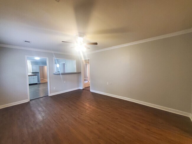 Foto del edificio - 3 Bedroom 2 Bath House