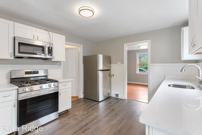 Building Photo - 3 br, 2 bath House - 150 Collins Drive