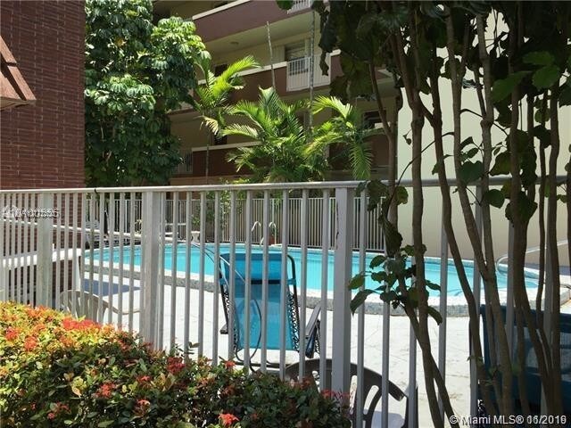 Foto del edificio - 680 Miller Dr