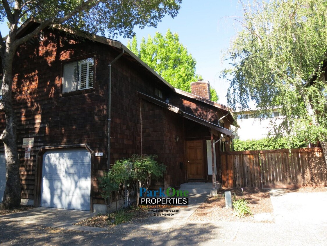 Primary Photo - Two Bedroom Town House Walking Distance to...