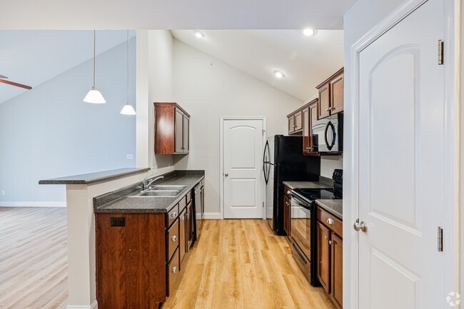 Echo at Forest View - Echo at Forest View Apartments