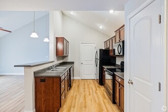 Building Photo - Echo at Forest View