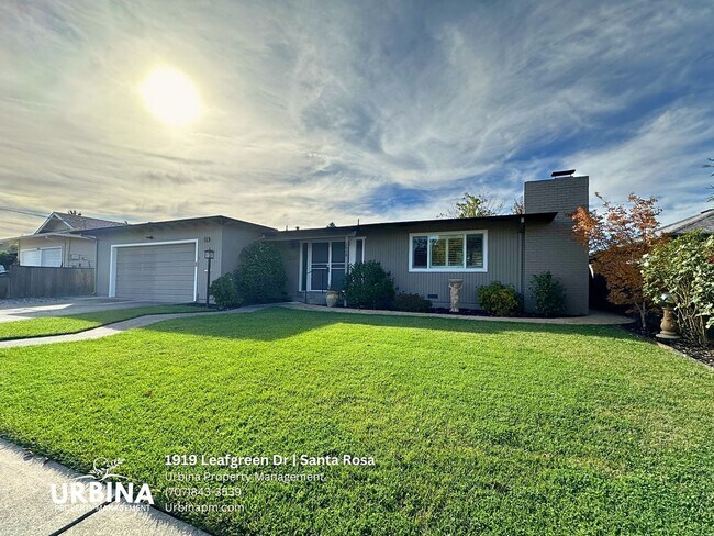 Building Photo - Move-In Ready 3-Bedroom Gem in Santa Rosa with Gorgeous Outdoor Space!