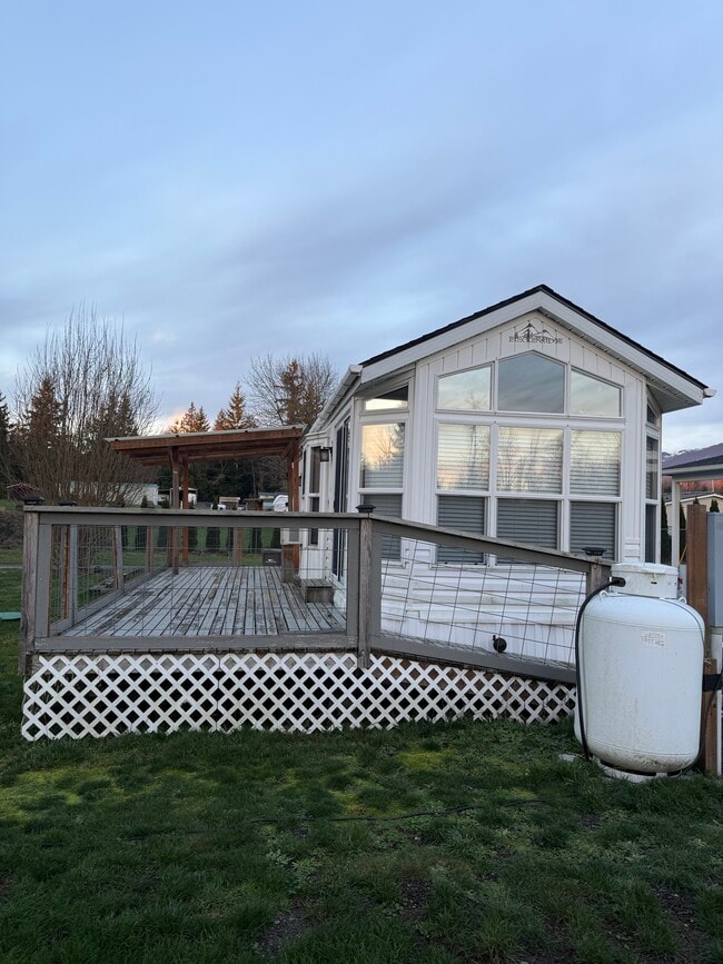 Building Photo - 6711 Bridgewater Ln