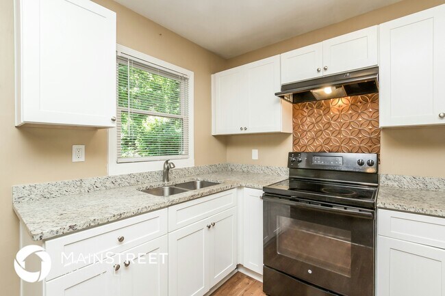 Foto del edificio - 3518 Bolfair Dr NW