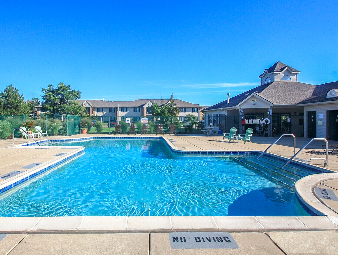Lakeside Park Apartments in Shelby Township, MI