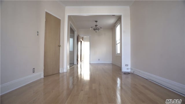 Building Photo - 71-59 68th Pl