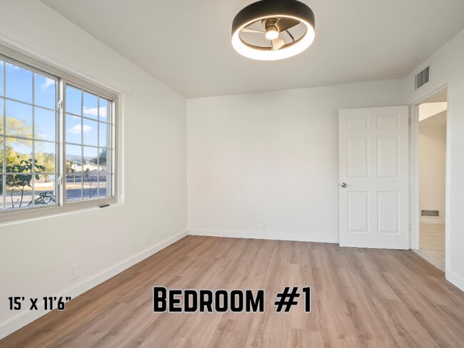 Foto del edificio - 4120 E 4th St