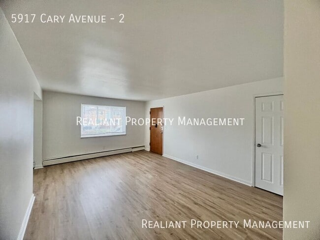 Foto del edificio - 5917 Cary Ave