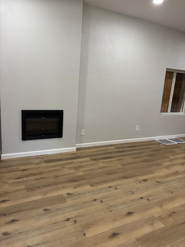 Building Photo - 2320 Chelsea Ave