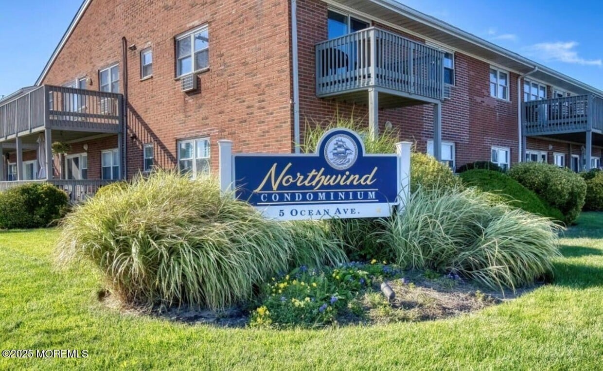 Primary Photo - 5 Ocean Ave N