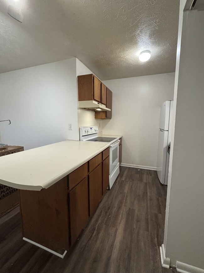 Building Photo - 1123 Southwood Dr