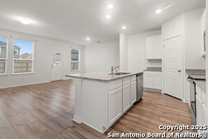 Foto del edificio - 9514 Hinterlands Dr