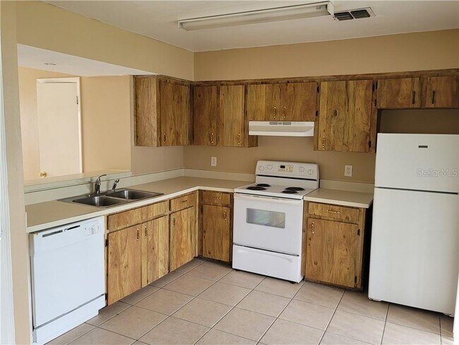 Building Photo - 3157 Windover Ave