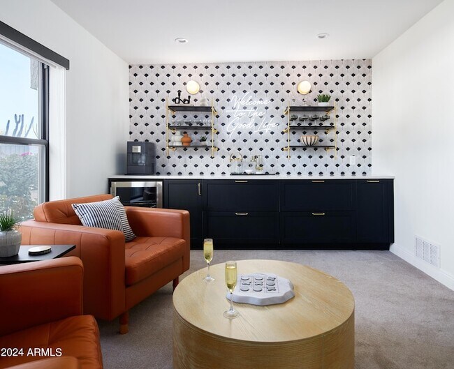Foto del edificio - 8420 E Pepper Tree Ln