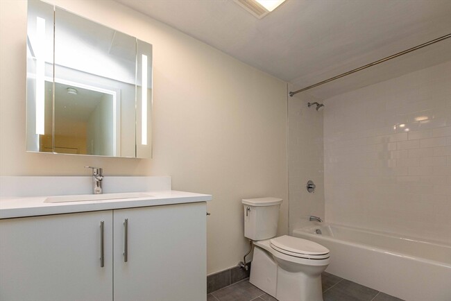 Building Photo - 278 Beacon St