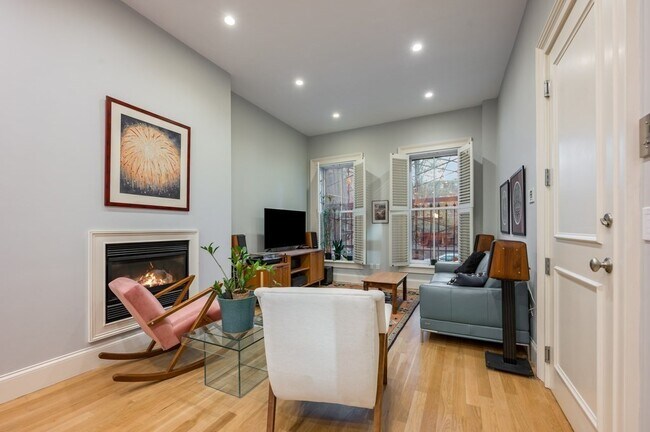 Foto del edificio - 75 Rutland St